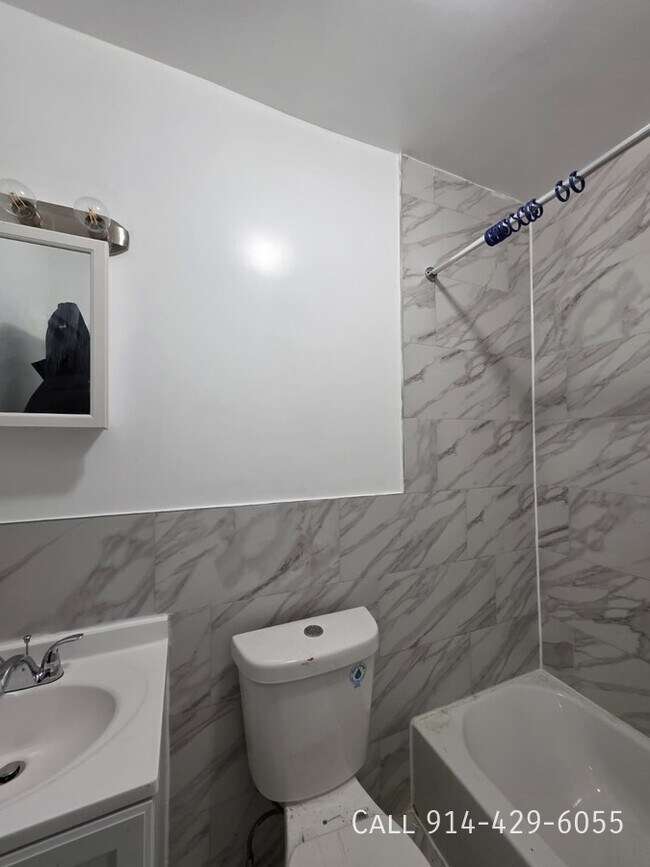 Photo - 194 1/2 Buena Vista Ave-2B Unidad 2B