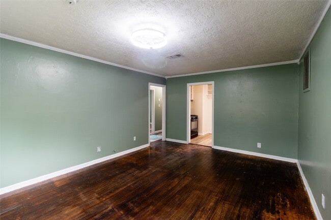 Photo - 809 Norell St