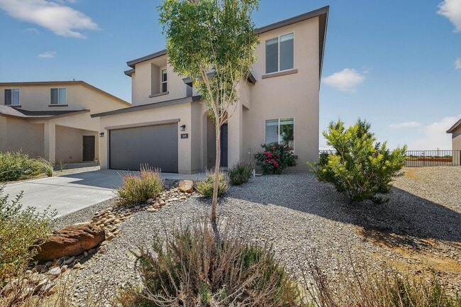 Photo - 108 Hue St