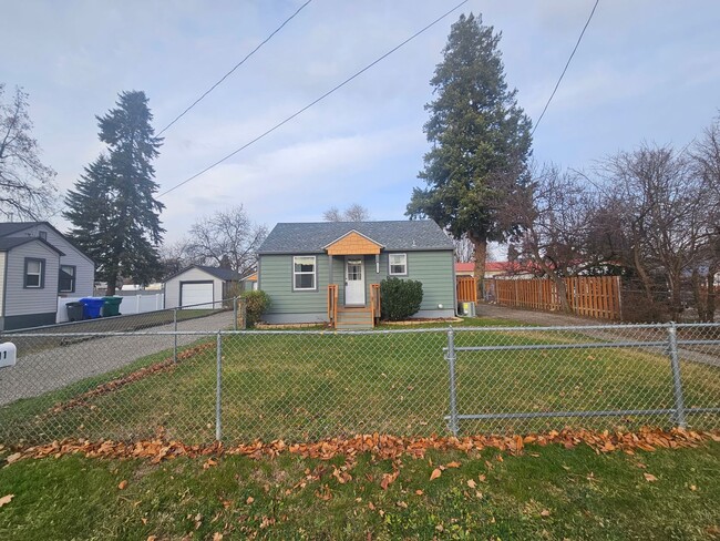 Beautiful Home in the Valley - Beautiful Home in the Valley