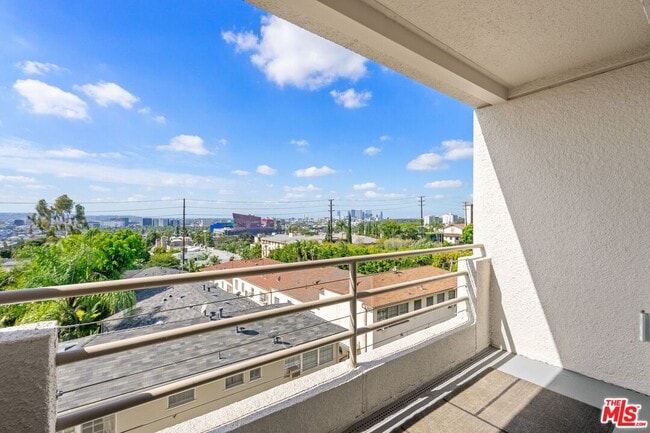 Photo - 1131 Alta Loma Rd Unit 311