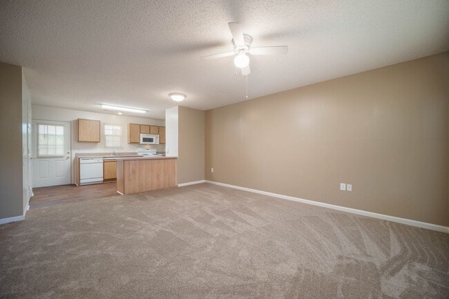 Photo - Single Level Villas****** Rent $924/month*...