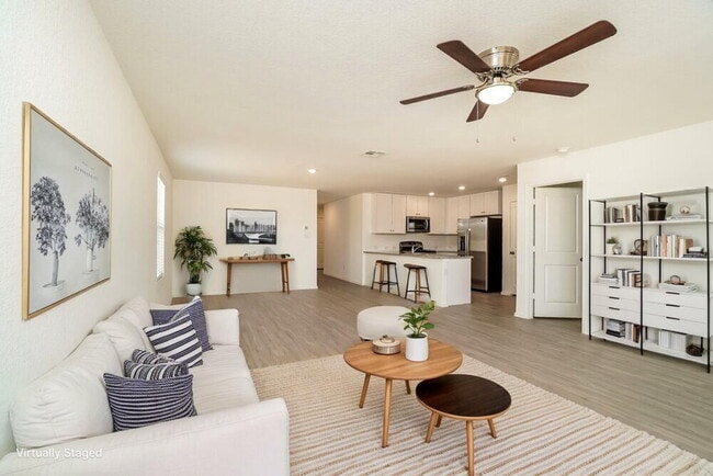 Photo - 1221 White Willow