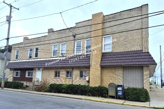 Building Photo - 485 New York Ave Unit 1