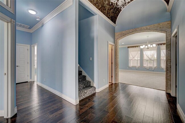 Photo - 6100 NW 154th St