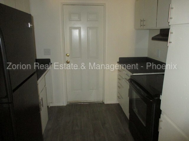 Photo - 2 bedroom 1 bath in Scottsdale! Unidad 3