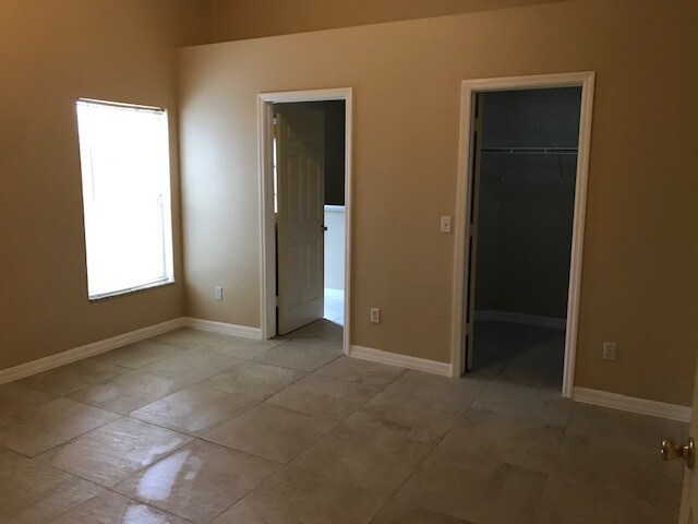 Habitación - 4056 Bolinas Ct