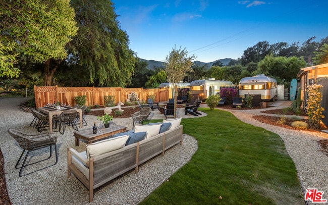 Photo - 272 N Topanga Canyon Blvd