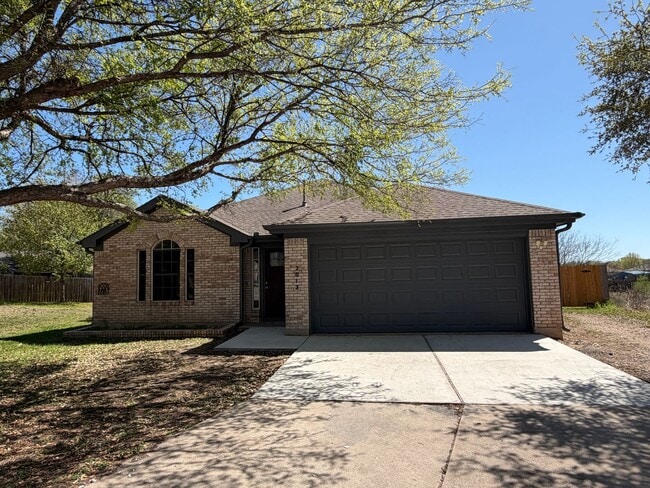 Building Photo - 3/2 in Del Valle