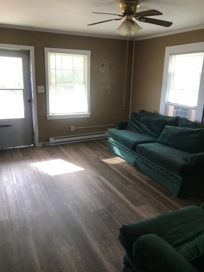 Photo - 1204 Desmond St