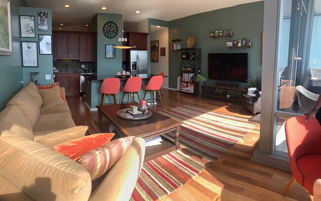 Photo - 65 E Monroe St Unit 4318