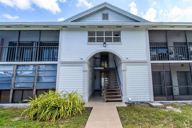 Building Photo - 18965 NW 62nd Ave Unit 209 Rental