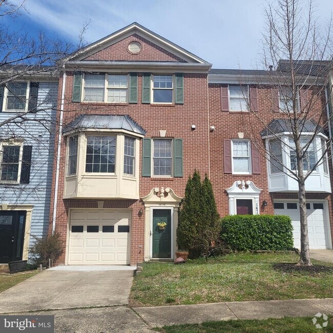 Building Photo - 14706 Stream Pond Dr Rental