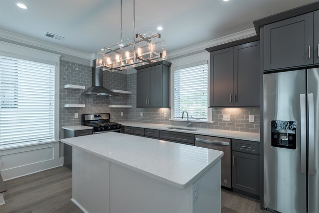 Photo - 3 Sanctuary Ct