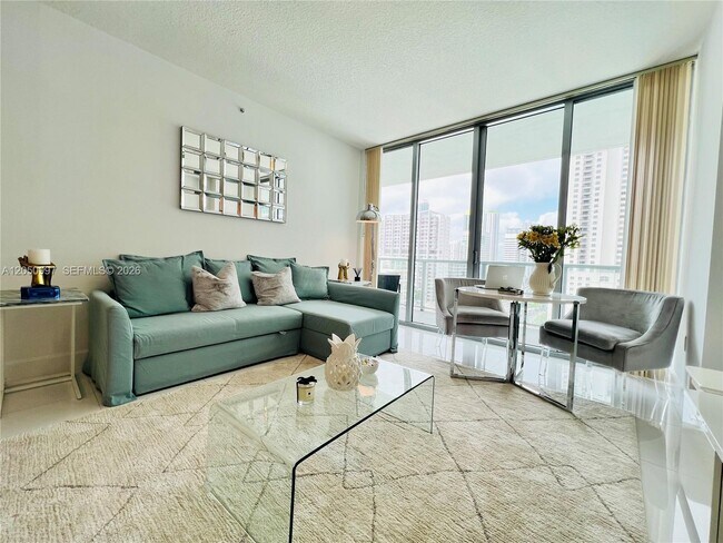 Photo - 79 SW 12th St Unit 1510-S