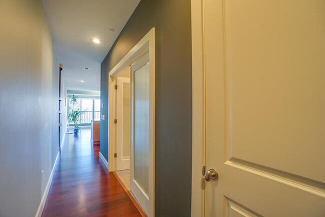 Photo - BEAUTIFUL TWO BEDROOM CONDO DOWNTOWN VANCOUVER Unit 506