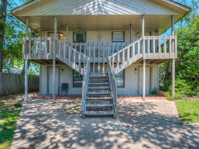 Photo - 131 W Acres St Unit B