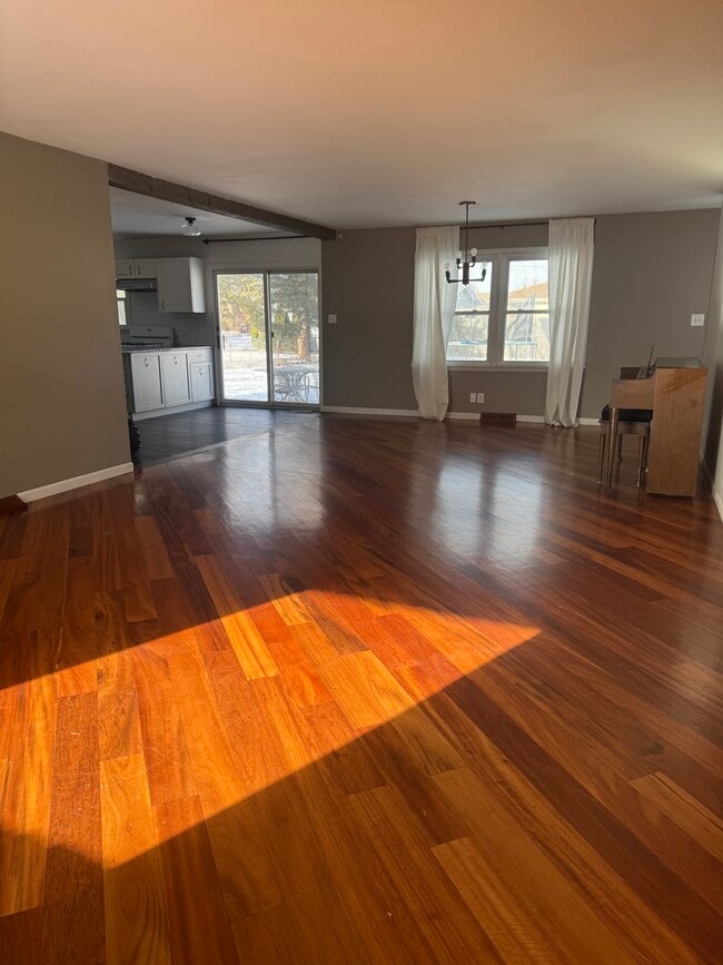 Photo - 2305 Mayfield Ave