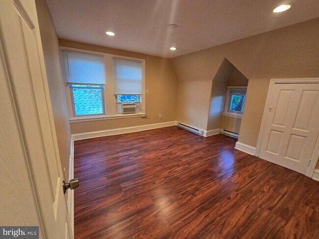 Photo - 133 E Mt Airy Ave Unidad 3