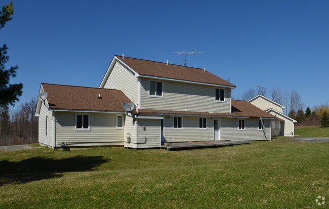 Colonial Country Estates