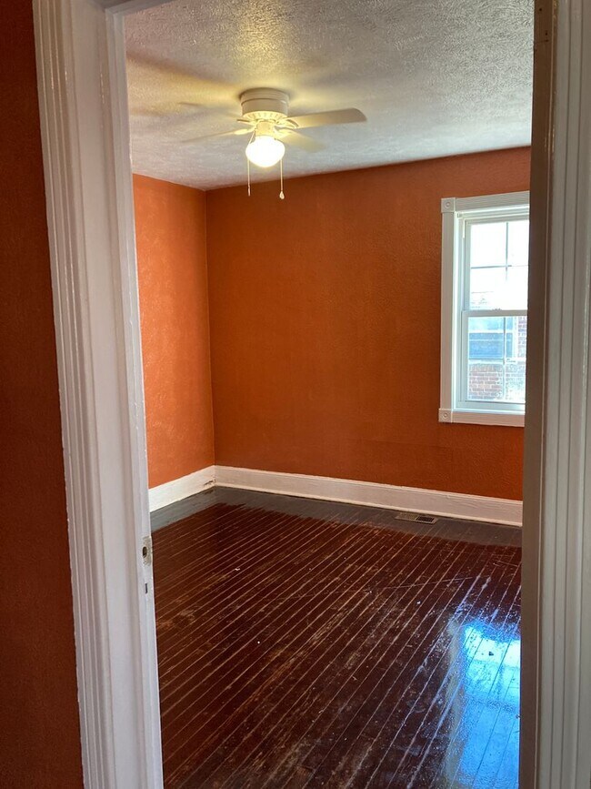 1805 Abbott Ave