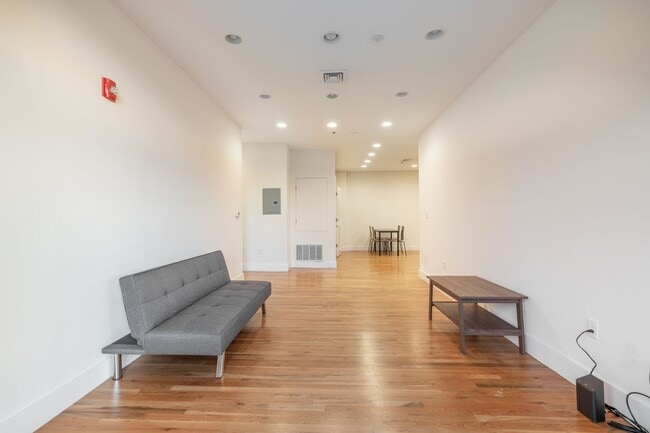 Photo - Little Greenery Unit 1315North15thStreet401-Rm3