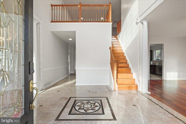 Photo - 2659 Military Rd