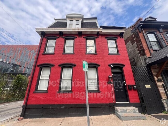 Building Photo - 42 Van Braam St Unit 2 Rental