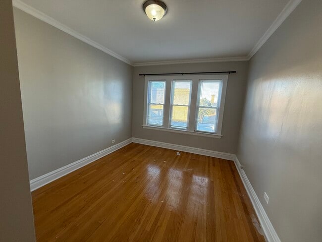 Photo - 2140 Clarence Ave Unidad 2S