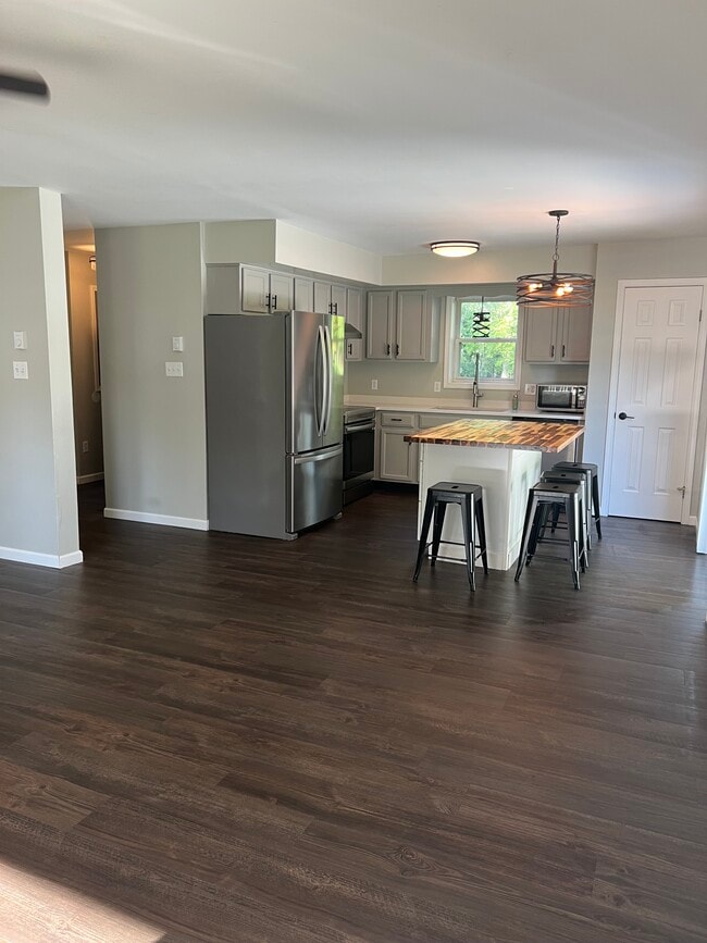 67 Maple St Unit B