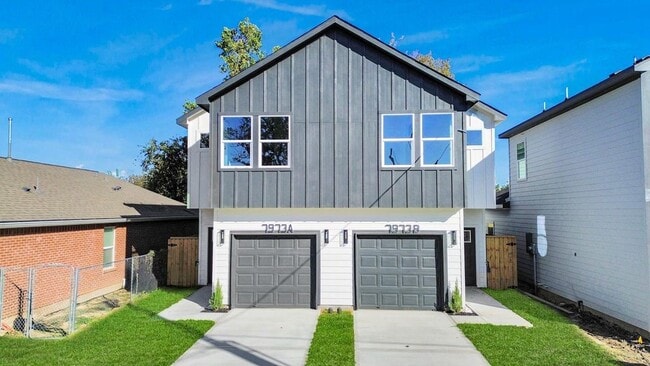 Building Photo - 7973 Joy St