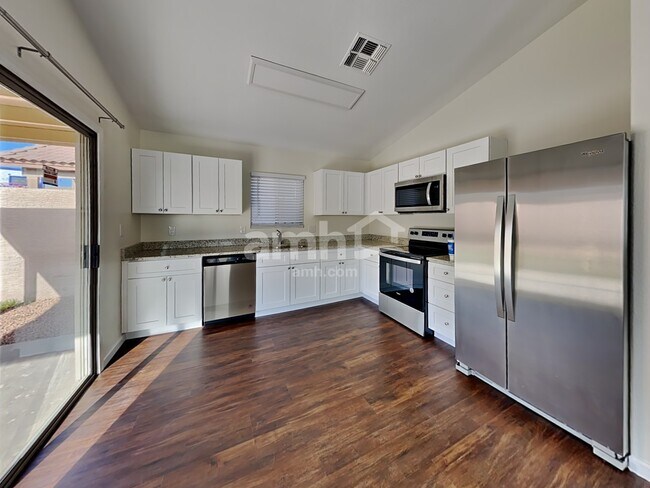 Photo - 11340 W Hutton Dr