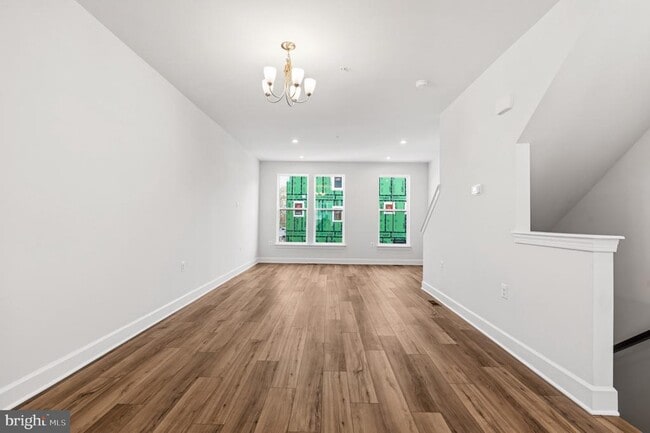 Photo - 602 Watermans Dr