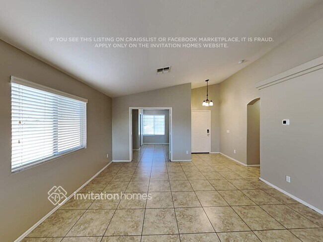 Photo - 3433 W La Salle St