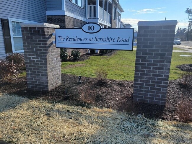 Photo - 10 Berkshire Rd