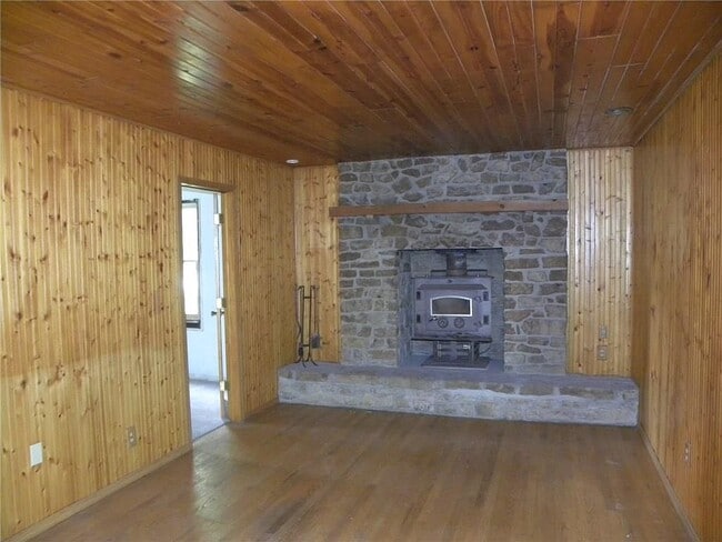 Photo - 12 E Pool Rd
