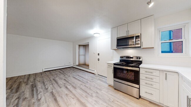 Photo - 1355 N Gaylord St Unit 2