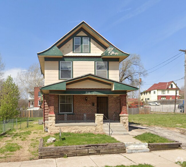 Building Photo - 916 Bellefontaine Ave Rental