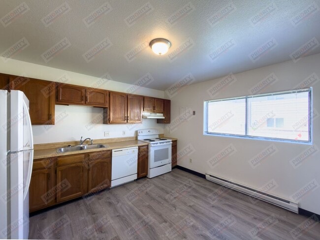 Photo - Ealges Nest Apartments Unit A