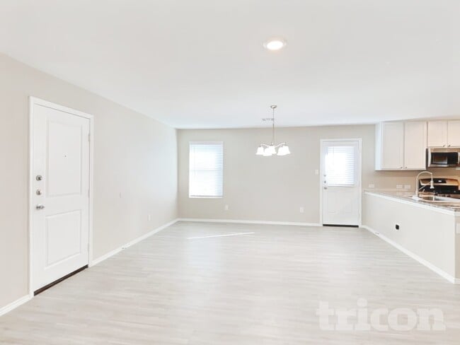 Photo - 10246 Devon Wheel St