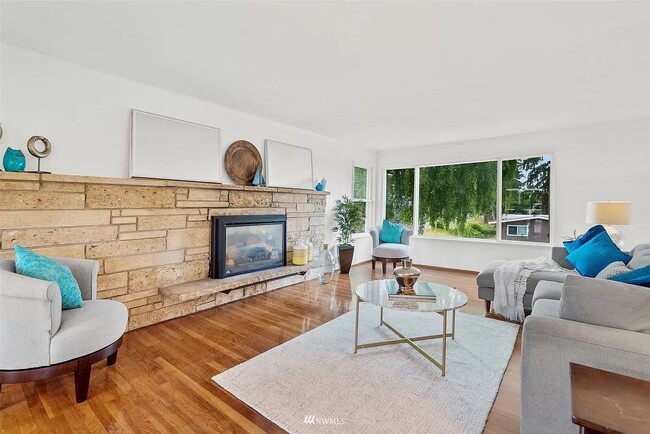 Photo - 1940 S 244th St