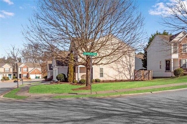 Photo - 268 Balaban Cir