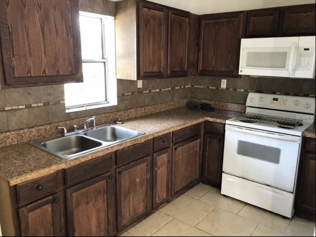 Photo - 1302 Josephine St