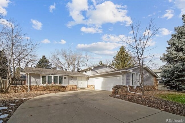 Building Photo - Beautiful & Spacious Home in Quiet Gunbarrel Neighborhood