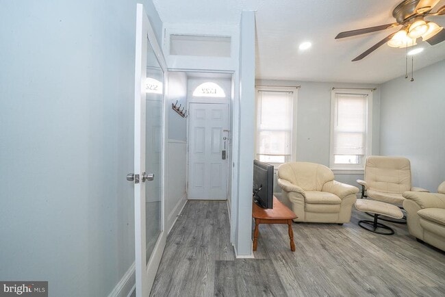 Photo - 4522 Smick St