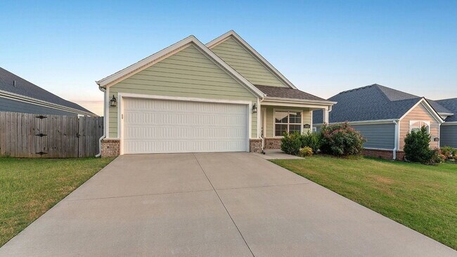 Photo - Modern Comfort in the Heart of Habberton Ridge