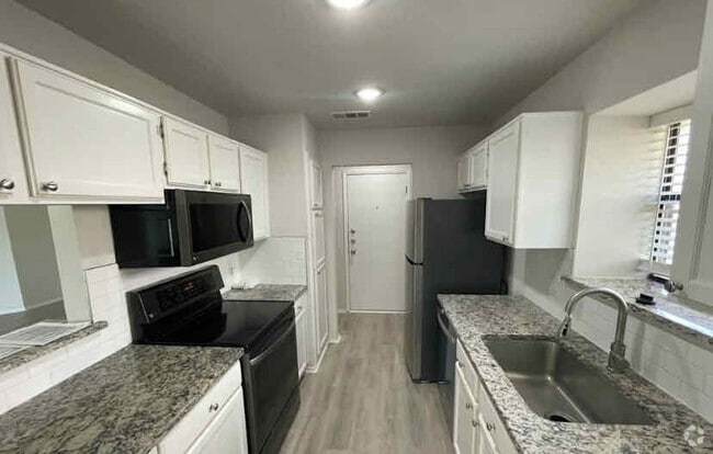 Building Photo - 411 Revolution Ln Rental