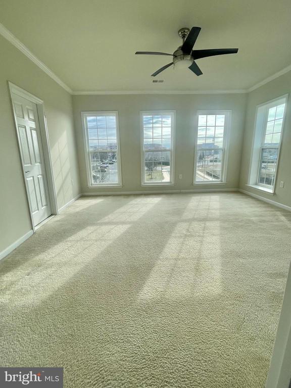 Photo - 42727 Toulouse Terrace