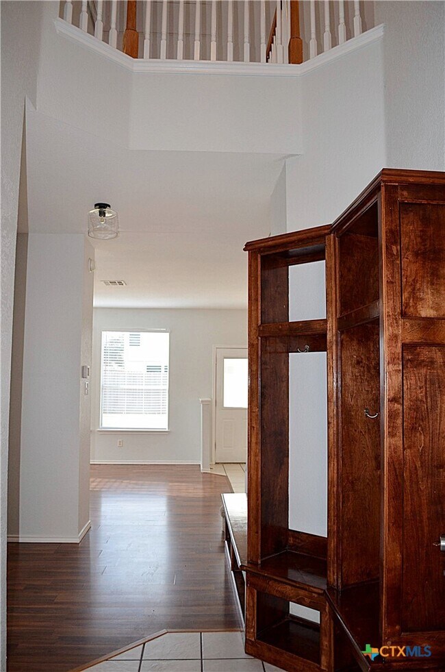 5000 Sydney Harbour Ct