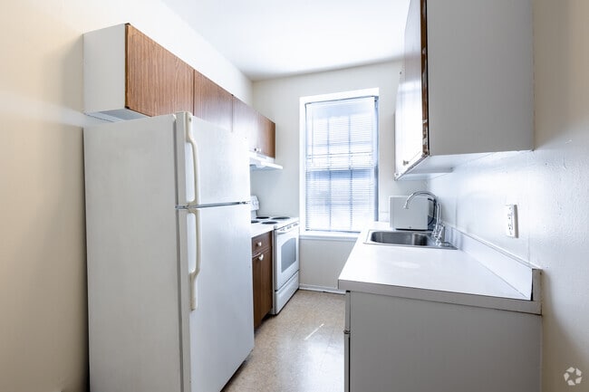 Studio - Kitchen